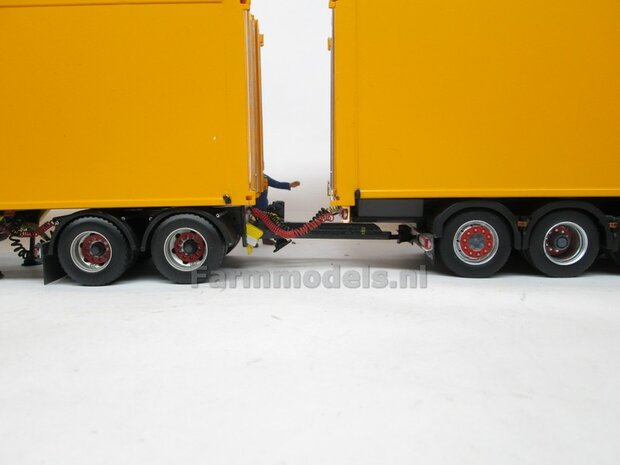 Tandemas dolly t.b.v. LZV (Lange Zware Voertuigen) vrachtwagen combinatie, passend o.a. onder de MarGe models trailers 1:32  (HTD)    