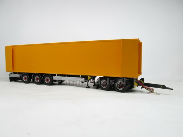 Tandemas dolly t.b.v. LZV (Lange Zware Voertuigen) vrachtwagen combinatie, passend o.a. onder de MarGe models trailers 1:32  (HTD)    