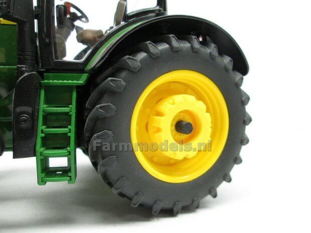 2x Wielgewichten &Oslash; 23.9 mm, passend op Wielkom John Deere 7310, of los te gebruiken 1:32