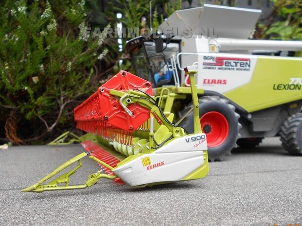 405.  Claas Lexion 770 met V900 maaibord Norev Agri Service Selten