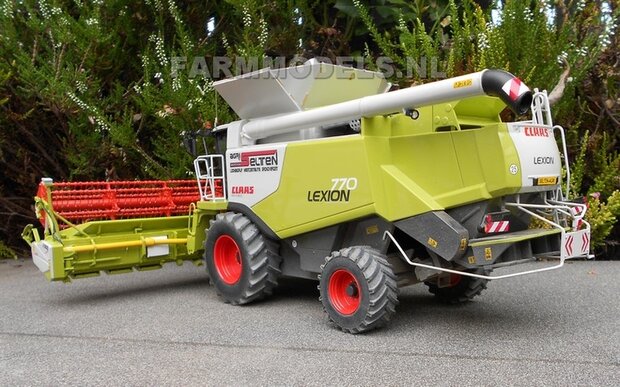 405.  Claas Lexion 770 met V900 maaibord Norev Agri Service Selten