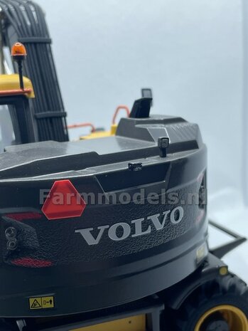 4x camera&#039;s SCHUINE uitvoering, geschikt o.a. voor machines, zelfrijders, traktoren en werktuigen, 1:32 Agri Modelbouw AM-03050