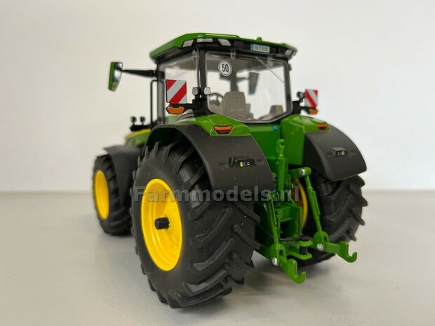 2x Wielkom t.b.v. John Deere 8R Wiking, geleverd incl. steekas uiteinde, John Deere geel &Oslash; 29.7 mm, kunststof geel geprint, 1:32                 