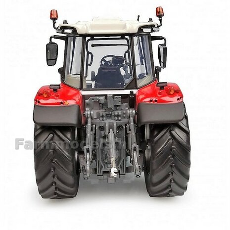 Massey Ferguson 5S.145 1:32 Universal Hobbies UH6304      