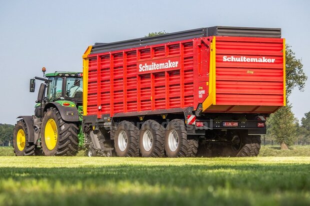 Schuitemaker Rapide 8400  3-asser dubbeldoel (opraap- &amp; silage-) wagen 1:32 UH6408  