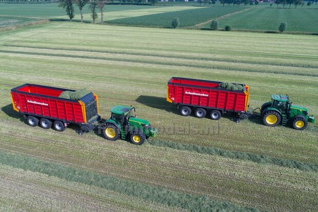 Schuitemaker Rapide 8400  3-asser dubbeldoel (opraap- &amp; silage-) wagen 1:32 UH6408  