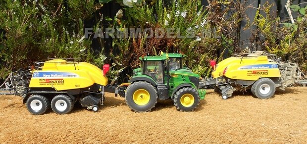 330. John Deere 7280R met New Holland BB9090 grootpakpers op brede banden met fronthef