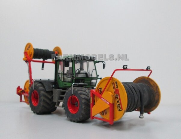 Achteras velgen + Brede lage druk Banden tbv Fendt Xylon 522/524 BLANK geleverd 1:32 