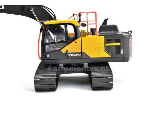 Volvo EC220E rupskraan met S70 QC/ snelwissel + bak + 60 cm brede rupsen  1:32   AT3200115   VERWACHT EIND NOV. 2025/EXPECTED END NOV.2025