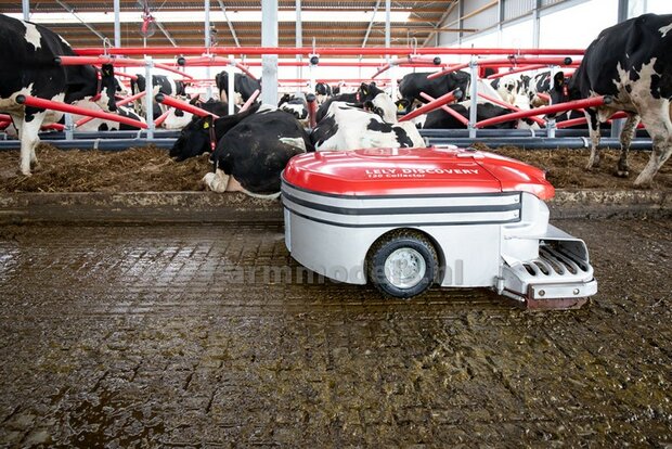Lely Discovery 120 Mestschuif Robot  1:32  AT3200506     