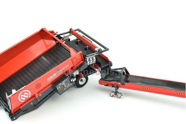 Miedema MC 980 S Conveyor Belt 1:32 Agri Collectables AT3200132 