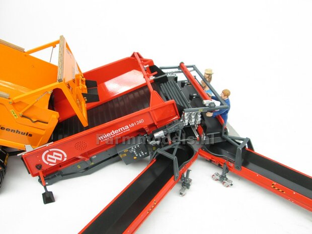 Miedema MC 980 S Conveyor Belt 1:32 Agri Collectables AT3200132 