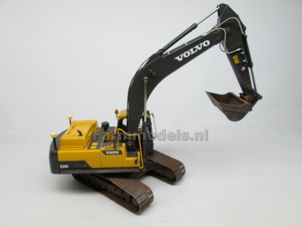 2x 90 cm brede Tracks, geschikt voor o.a. Volvo EC220E AT  1:32   AT3200112   