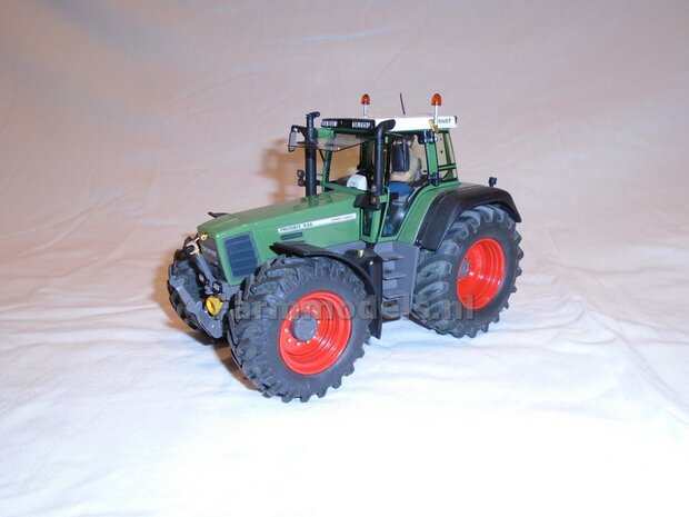 Weise toys - Fendt 926 Vario - 1e Generatie 1996-2000 1:32 WT1025          PRE-ORDER