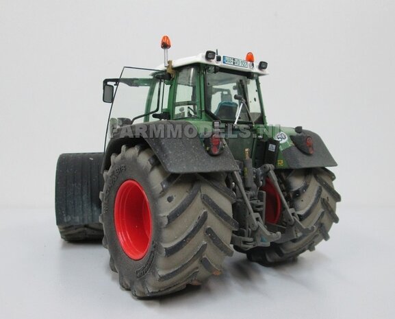 Michelin 1050 OPREK GROOT + Alu. velgen, geschikt voor de Fendt 924/ 926 Gen II en Fendt 926/ 930 Gen. III WeiseToys 1:32   