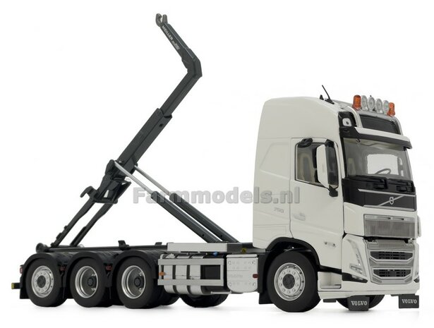 CLEAR WHITE HOOKLIFT VOLVO FH5 8x4 met Meiller haakarm incl. gratis stickerset WERKVERKEER 1:32 MargeModels  MM2235-01 