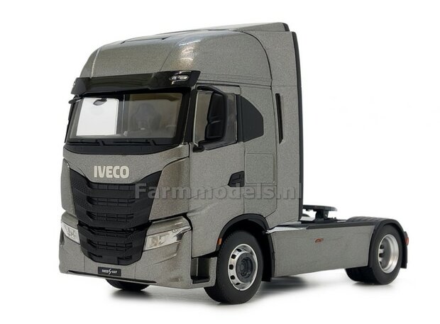 DARK GRAY Iveco S-Way 4x2 donkergrijs 1:32 MarGe models MM 2231-02