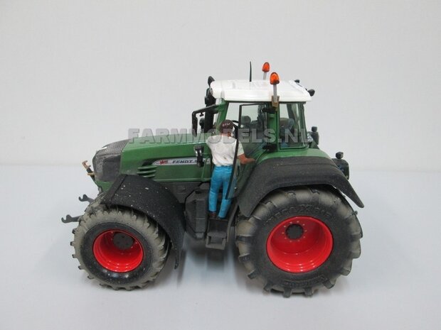 2x Alu. Voorasvelgen + Brede lage druk banden, geschikt voor Fendt 926 Gen II /930 Gen. III Fendt Weise toys 1:32              