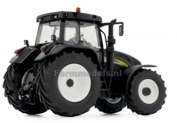 BLACK New Holland T7550  Limited Edition 333st.  1:32  MM2215  