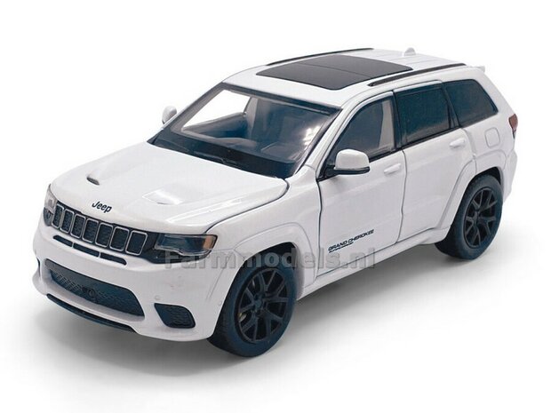 WIT Jeep Grand Cherokee Trackhawk, Licht, geluid en sturende voorwielen 1:32   tay32170011