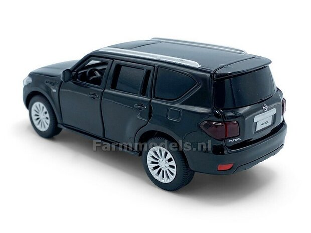 ZWART Nissan Patrol Y62 / Pull back, licht en geluid 1:32  tay32115014 