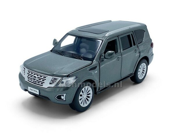 GRIJS Nissan Patrol Y62 / Pull back, licht en geluid  1:32  tay32115015