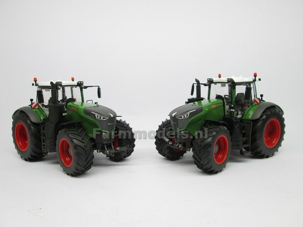 2x !!  Fendt 1050 Vario met Fendt One Cabine (2022) + FREE GIFT 2 delige voorruit stickerset Dieselross German Meisterwerk 1:32 Wiking WK77864   NB2B