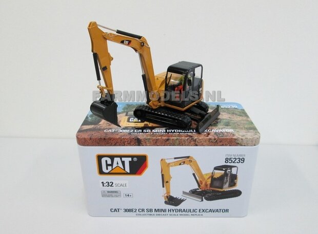 Caterpillar 308E2 CR SB Midigraver + Machinist  &amp; diverse toebehoren 1:32  DCM 85239   