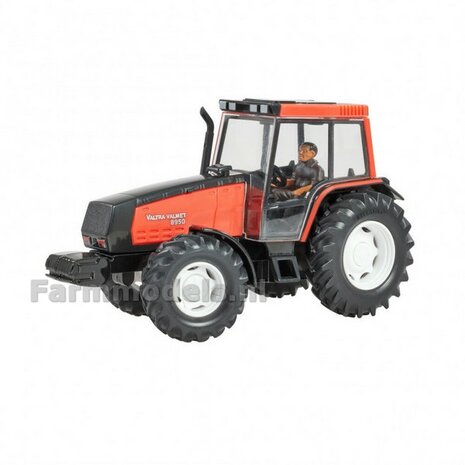 Valtra Valmet 8950  1:32 Britains  43342