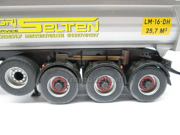 3x nummerset transparant, 5,6-mm-hoog, met zwarte outline en dropshadow stickers Decals 1:32 Farmmodels.nl