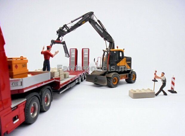 BOUWKIT: Stempels/ Steunpoten set o.a. geschikt voor de Atlas 160W, de Liebherr 916 en Volvo EWR150E van Agri Collectables 1:32 