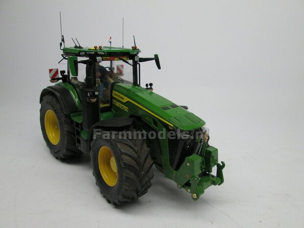 Grill Roosterstickers met echt 3D Reli&euml;f effect t.b.v. John Deere 8R Wiking 1:32 Farmmodels.nl