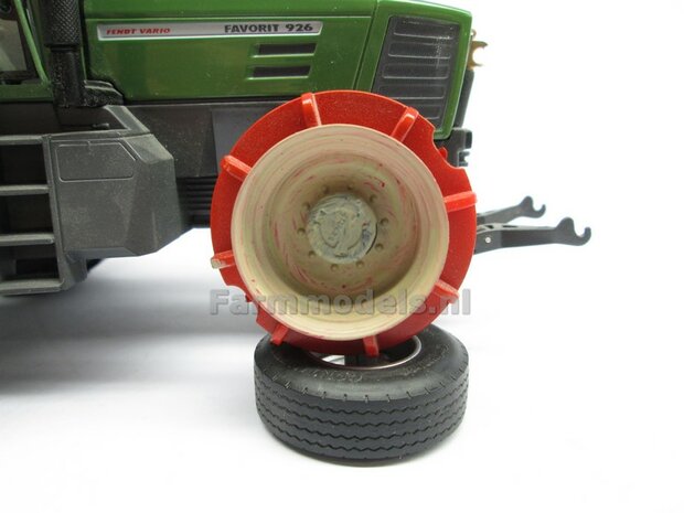 2x Inlegringen vooras velgen, 10 gaats, geschikt voor Fendt 822/824 GEN I. WeiseToys 1:32              