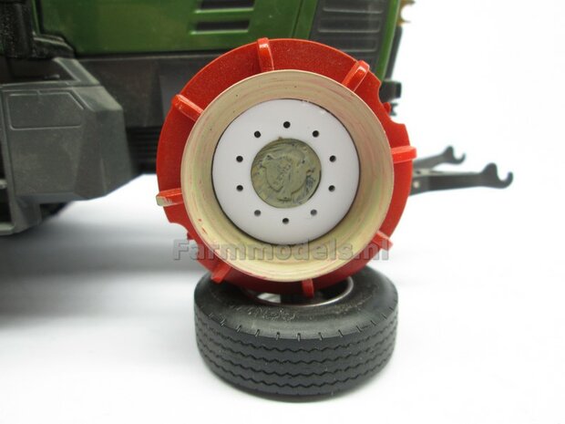 Fendt 822/824 GEN I. WeiseToys: 2x Inlegringen vooras velgen, 10 gaats, geschikt voor Fendt 822/824 GEN I. WeiseToys 1:32              