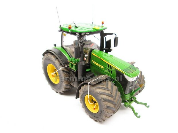 Grill Roosterstickers met echt 3D Reli&euml;f effect t.b.v. John Deere 7310R Wiking 1:32 Farmmodels.nl