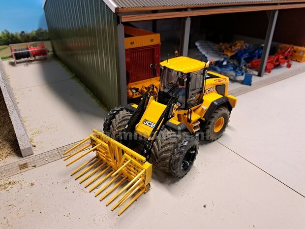&Oslash; 50.5 x 25.5mm: JCB 435S: 2x Brede banden perfect passend op de JCB 435S originele velgen 1:32