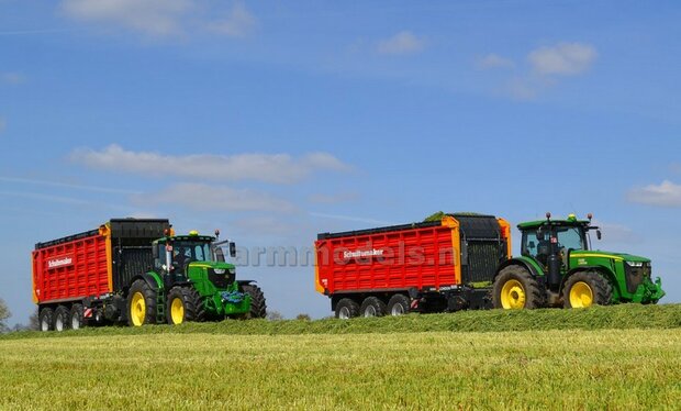 REBUILD: Schuitemaker Rapide 8400  3-asser dubbeldoel (opraap- &amp; silage-) wagen op dikke Vredestein Flotation Pro banden 1:32 UH6408REB  