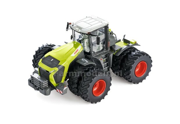 DEALER EDITION 2000st. Claas XERION 12.650 dubbellucht Marge Models 1:32 00 0266 223 0  