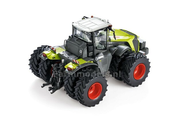 DEALER EDITION 2000st. Claas XERION 12.650 dubbellucht Marge Models 1:32 00 0266 223 0  