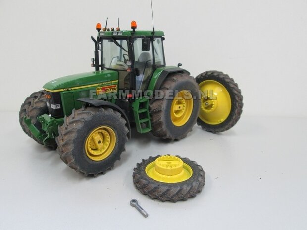 COMBI SET DUBBELLUCHT: 2x &Oslash; 48.9 mm + 2x &Oslash; 63.5 mm: DUBBELLUCHT WIELEN SET + MOLCON koppelringen + wartels ZILVERGRIJS Gespoten geleverd 1:32  NB2B  SUPERSALE
