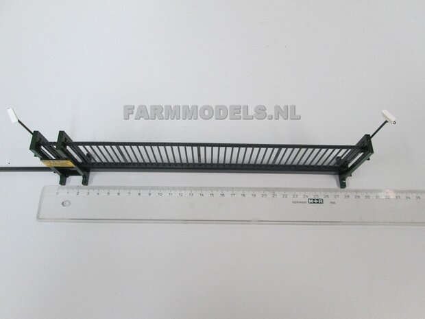 Schuif poort 285 mm met geleiders, eindstuk en rail, bouwkit 1:32 (HTD)