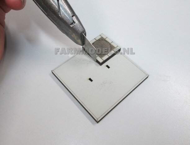 10x Stelconplaten afm. 62.5 x 62.5 x 4 mm  Farmmodels Editie 1:32 