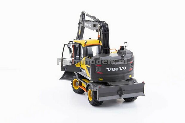 Volvo EWR150E kraan NOKIAN banden + Tiltrotator S6/S60 snelwissel + bak + FREE GIFT STICKERSET 1:32 AT3200100    PRE-ORDER  