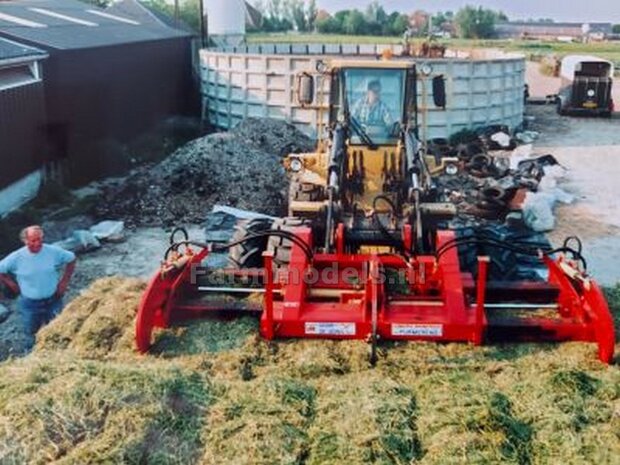 BOUWKIT: Vicon pakkenklem uitschuifbaar, geschikt voor o.a. snelwissel koppeling 510005 t/m 510095 &amp; Volvo VAB-STD van AT &amp; Claas Torion/ Liebherr L 556 van Wiking modellen  1:32 