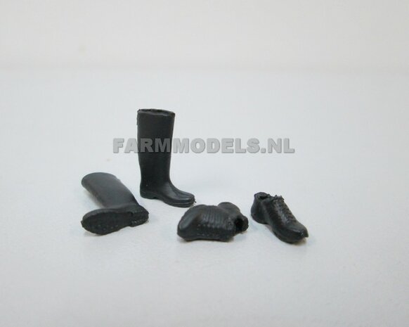 1 Paar ZWARTE werkschoenen + 1 paar ZWARTE (werk) laarzen, zwart rubber 1:32   SUPERSALE