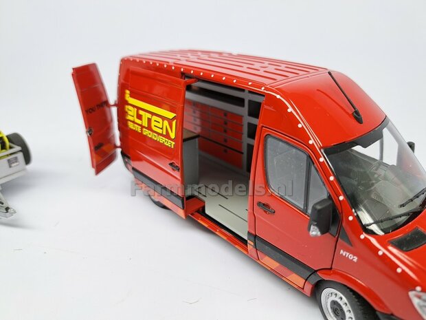 BOUWKIT: Service bus inrichting met RODE stickers t.b.v. de gereedschaps lades, geschikt voor inbouw o.a. Marge models Mercedes Sprinters  1:32