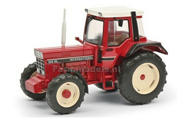 IH 956 XL Rood 1:32 Schuco S07878   