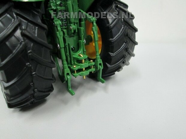 Dubbele Ondertrekhaak BASIC geleverd in FORD UH BLAUW met 2x stuurstang aansluiting + 2x trekhaak hoogtes  1:32          