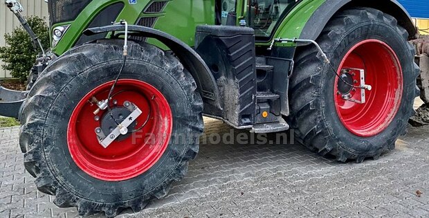 Luchtdrukwisselsysteemset GRIJS 2x beugels (voor-) as 6 mm x 13.5 mm, geleverd incl. slangen, koppelingen etc. 1:32                  