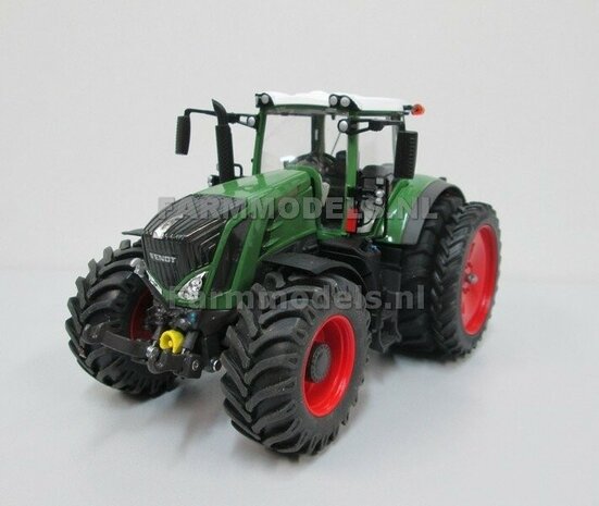 &Oslash; 66.3 x 28.5 mm: Fendt 828 FACELIFT: 2x Trelleborg Brede Banden + ALUMINIUM velgen FENDT ROOD gespoten  1:32    Farmmodels Custom Line Series